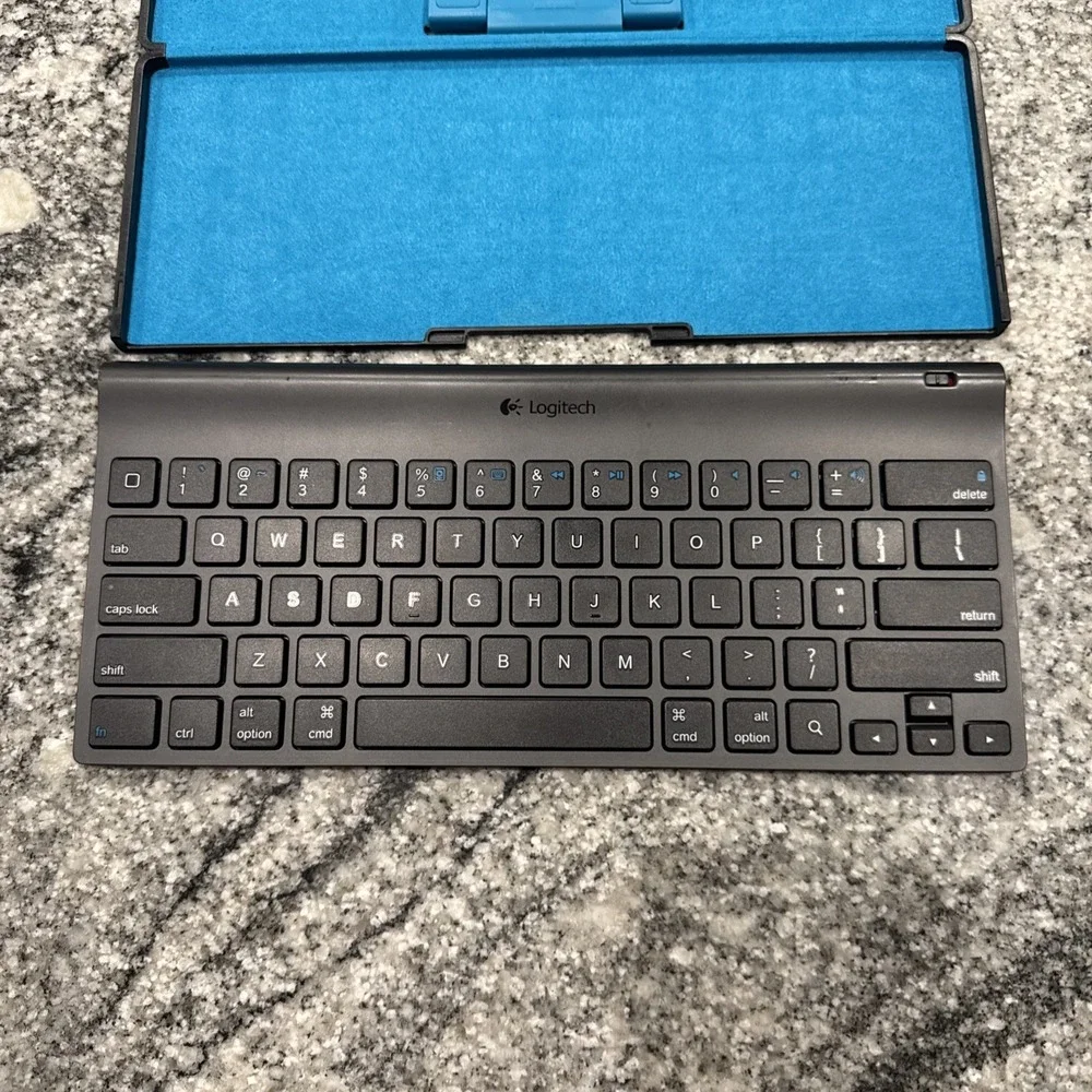 Logitech Tablet Keyboard for‎ iPad Tested & Works
